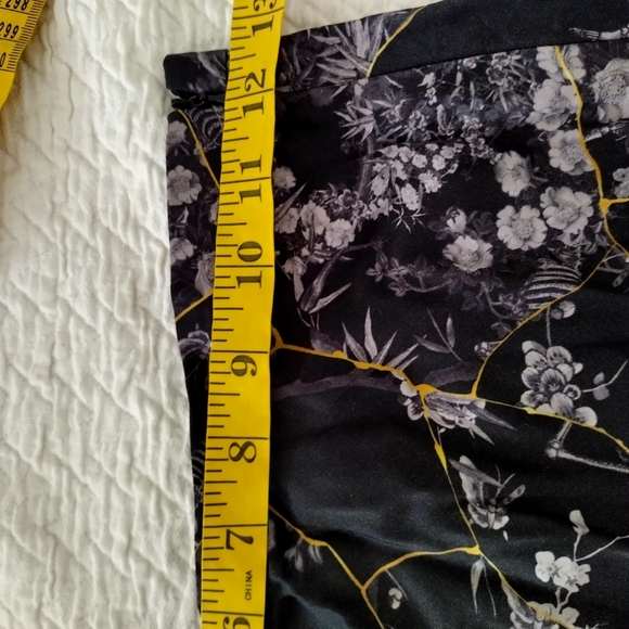 ALL SAINTS Luisa Buruberu Printed Floral Skeleton Midi Skirt Sz 0 - Picture 9 of 11